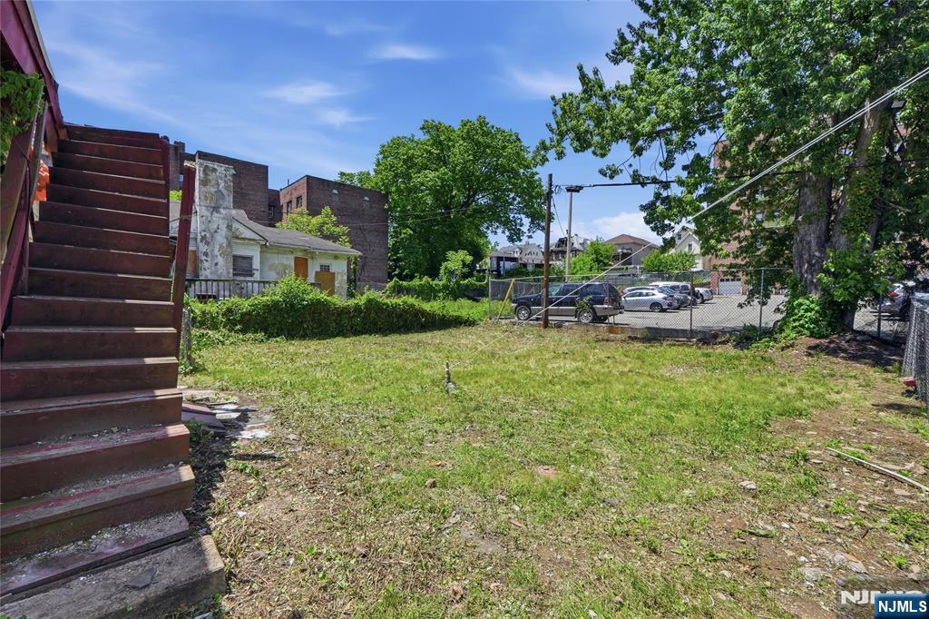 79 Cleveland Street Orange, NJ 07050 - Photo 9 of 25