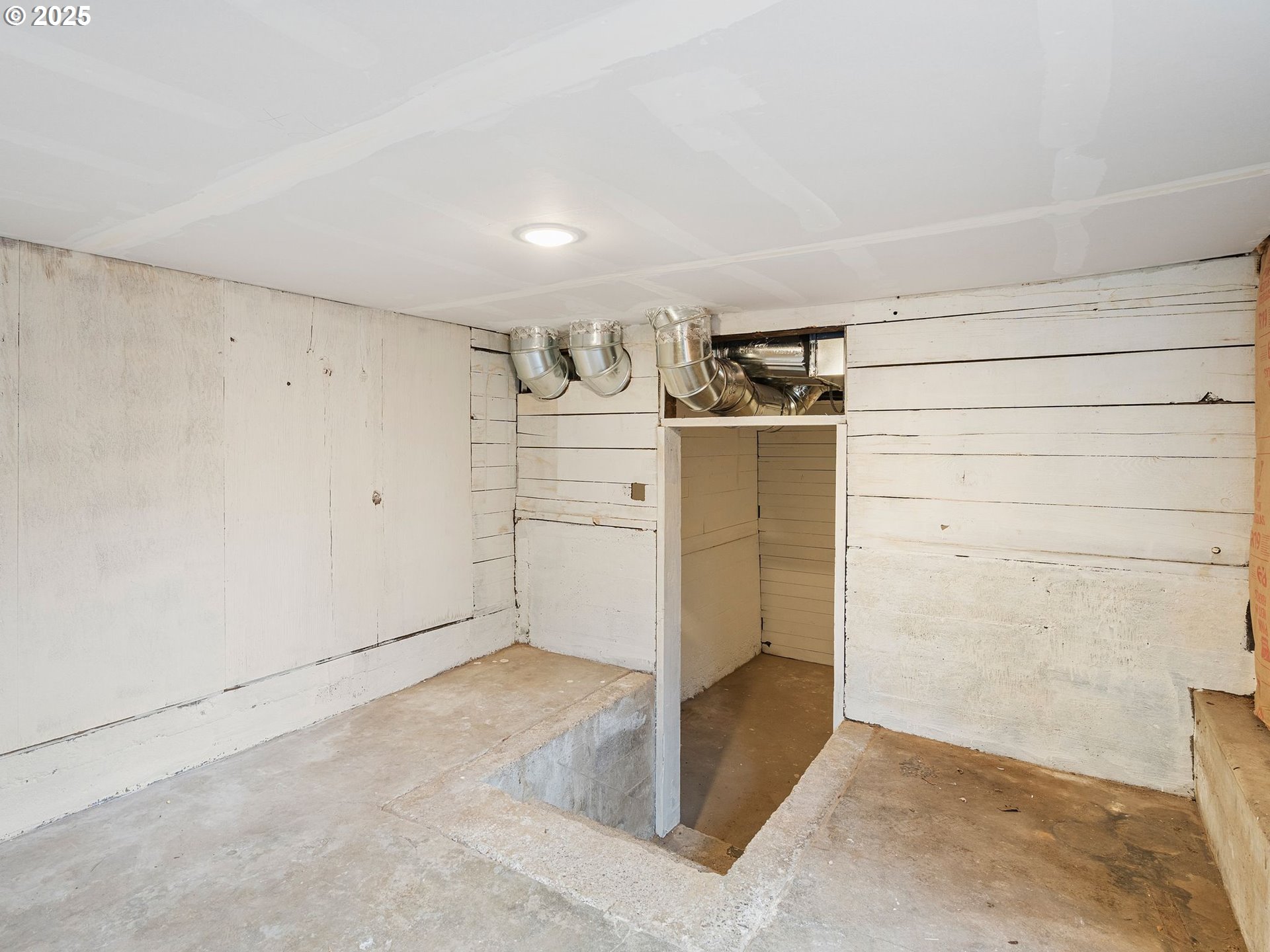 2311 Southwest 6th Avenue, Unit 19 Camas, WA 98607 - Photo 28 of 47 Utility Room