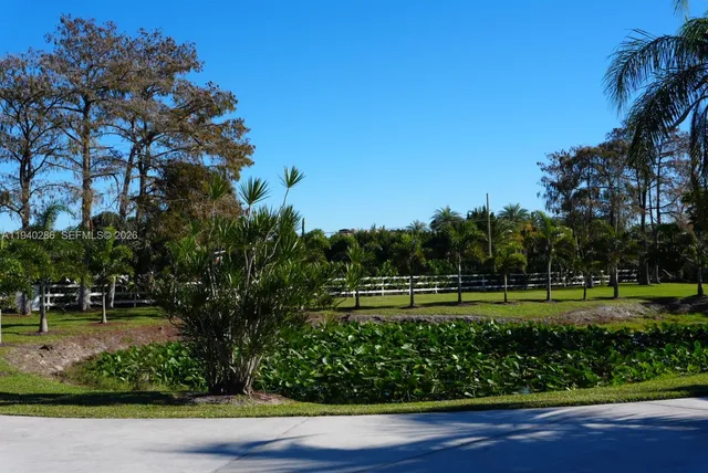 a view of outdoor space