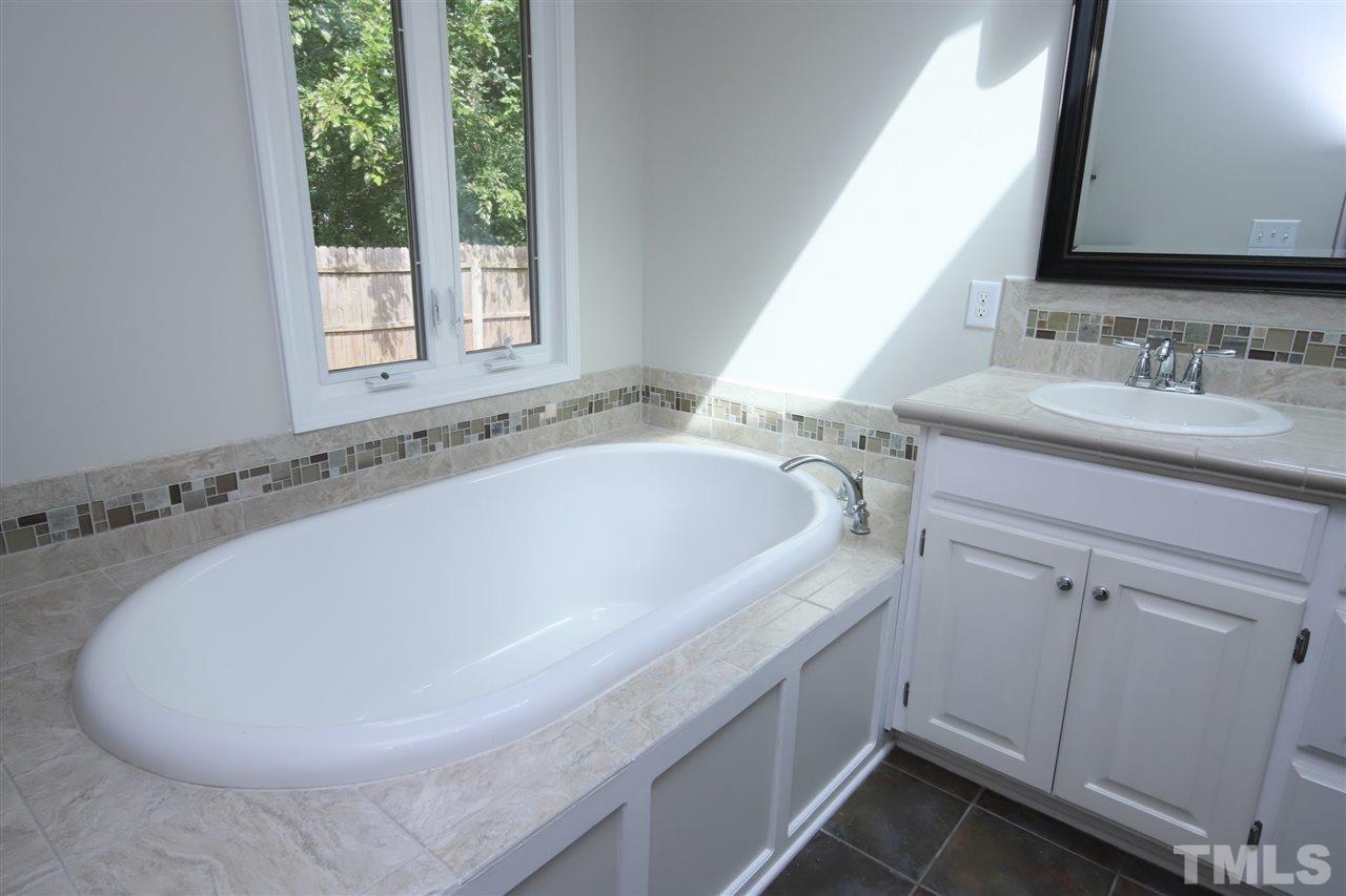 6204 Wynbrook Way Raleigh, NC 27612 - Photo 21 of 30