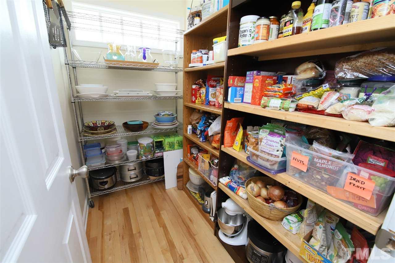 6204 Wynbrook Way Raleigh, NC 27612 - Photo 10 of 30
