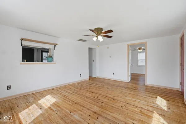 $179,900 | 325 South County Road 900 West, Seymour, IN 47274