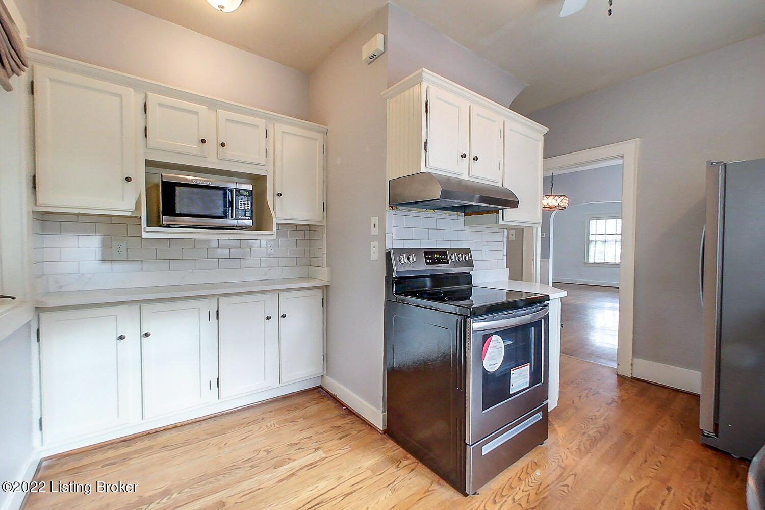 214 Fairlawn Road Louisville, KY 40207 - Photo 22 of 62 20-214-21