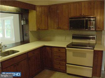 2346 Boyd Road Huntingdon Valley, PA 19006 - Photo 6 of 12 Kitchen