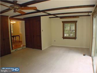 2346 Boyd Road Huntingdon Valley, PA 19006 - Photo 7 of 12 Family Room