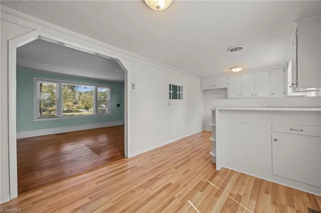 $200,000 | 14760 Us Highway, Summerfield, NC 27358