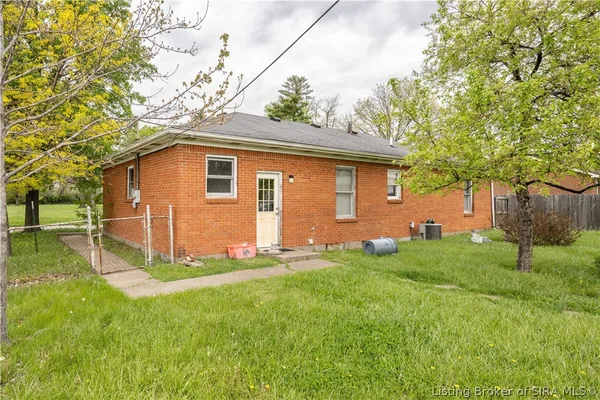 $150,000 | 1210 Adams Street, Clarksville, IN 47129