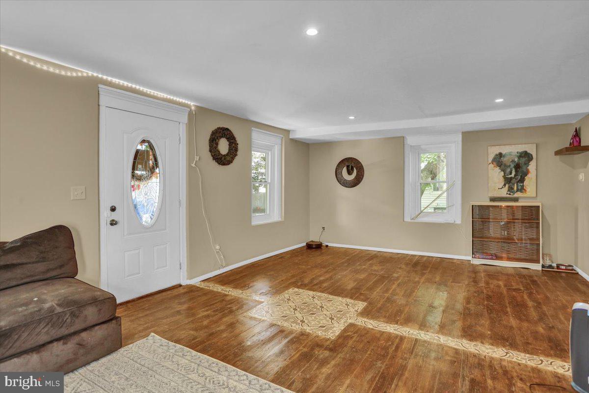 5043 Kutztown Road Temple, PA 19560 - Photo 5 of 23