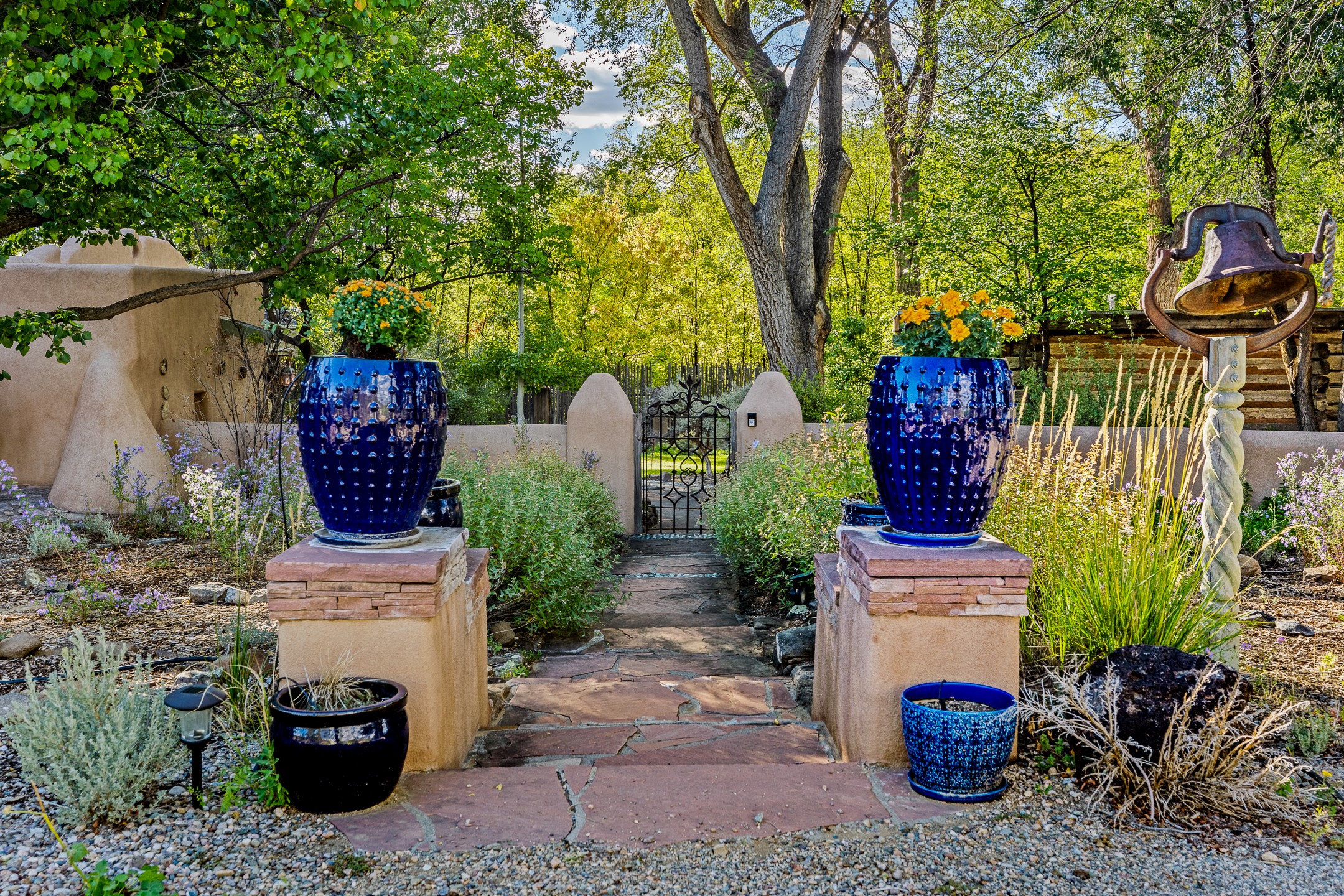 560 Piedmont Road Taos, NM 87571 - Photo 3 of 50