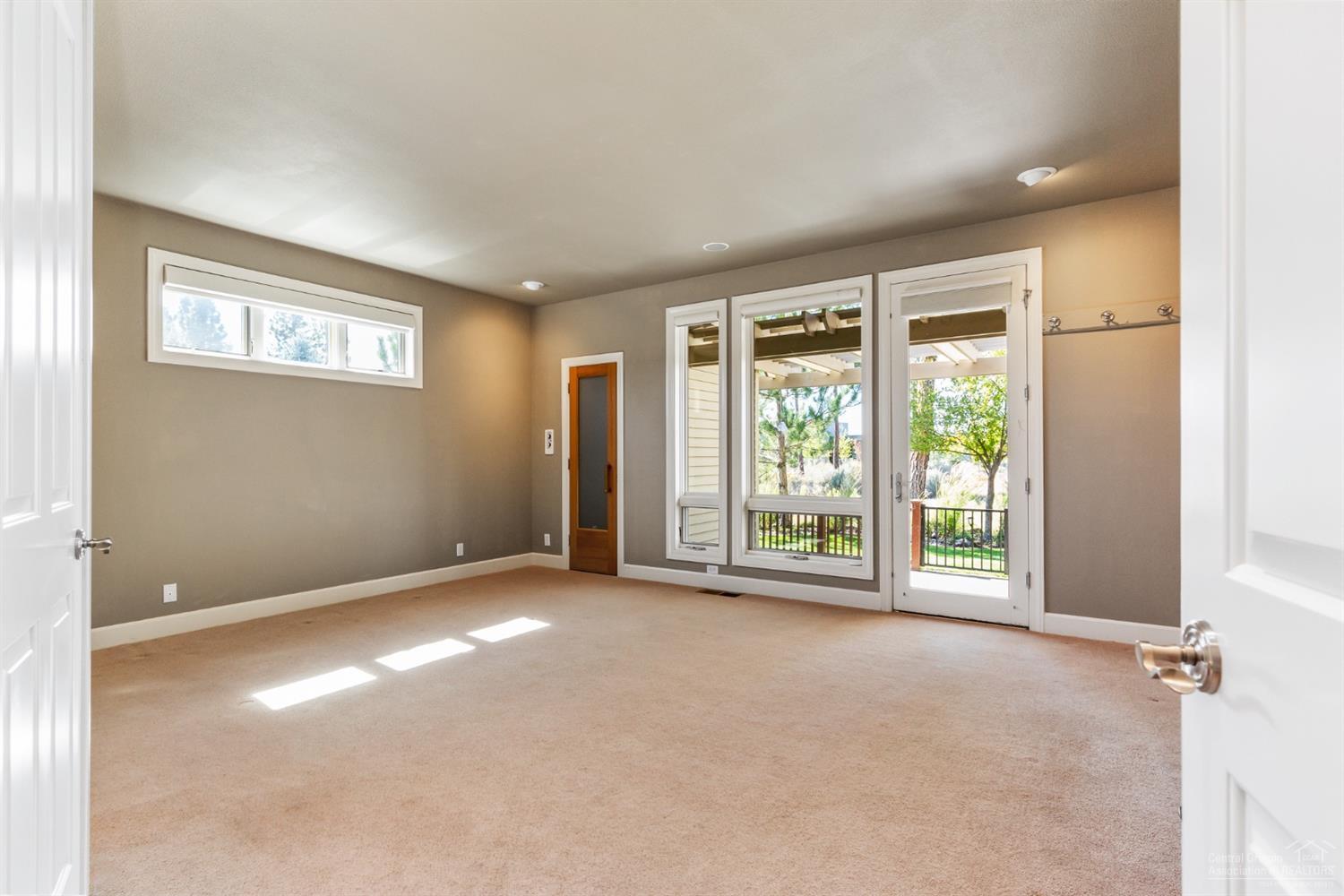 61813 Fall Creek Loop Bend, OR 97702 - Photo 18 of 25 Additional Photo