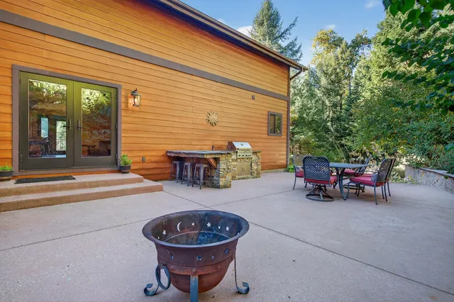 $1,195,000 | 11234 Valencia Road, Nevada City, CA 95959
