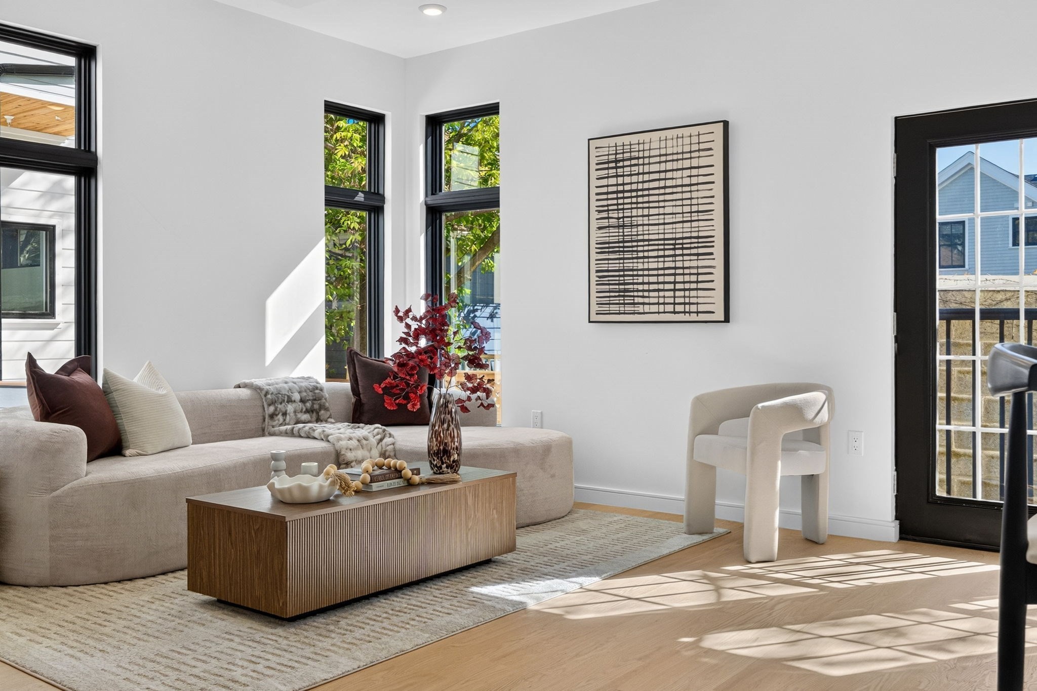 15B Clyde Street, Unit R Somerville, MA 02145 - Photo 2 of 21 Gallery Image 2