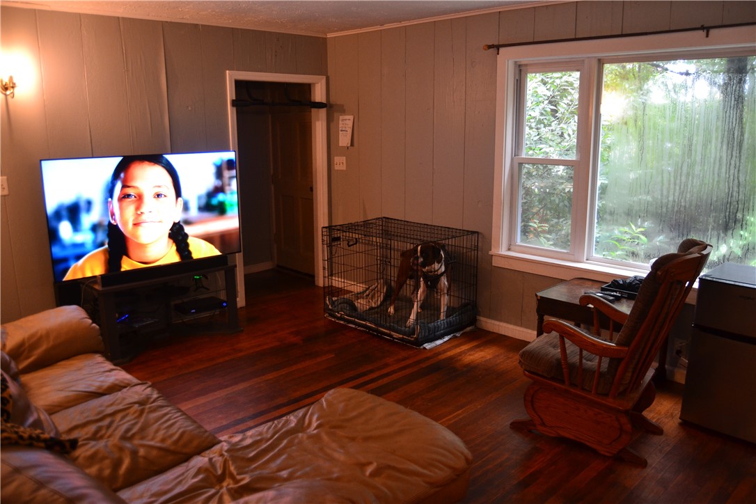 14 Slavin Path Glocester, RI 02814 - Photo 15 of 36 Living Room