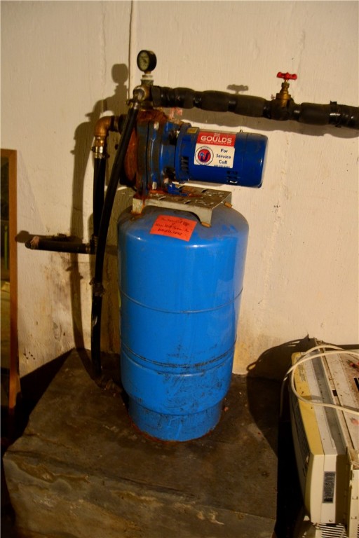 14 Slavin Path Glocester, RI 02814 - Photo 27 of 36 Well Pump