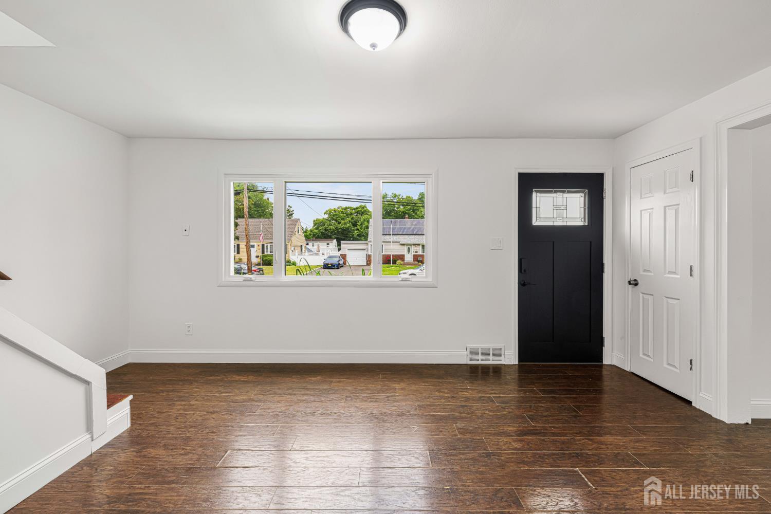 23 Longfield Road New Brunswick, NJ 08901 - Photo 27 of 50