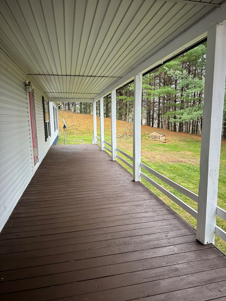 5257 Flat Ridge Road Troutdale, VA 24378 - Photo 4 of 27 Gallery Image 4