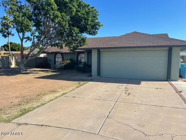 3618 West Phelps Road Phoenix, AZ 85053 - Photo 2 of 27 IMG_1108
