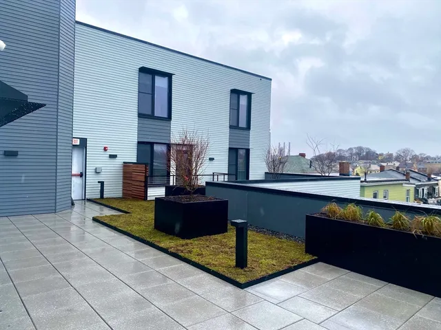 $2,375 | 154 Broadway, Unit 409, Somerville, MA 02145