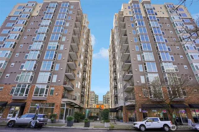 $275,000 | 2801 1st Avenue, Unit 615, Seattle, WA 98121
