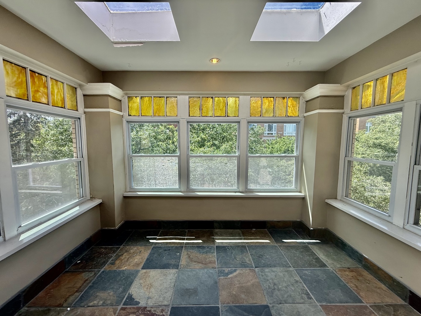 4149 North Sheridan Road, Unit 3 Chicago, IL 60613 - Photo 6 of 17
