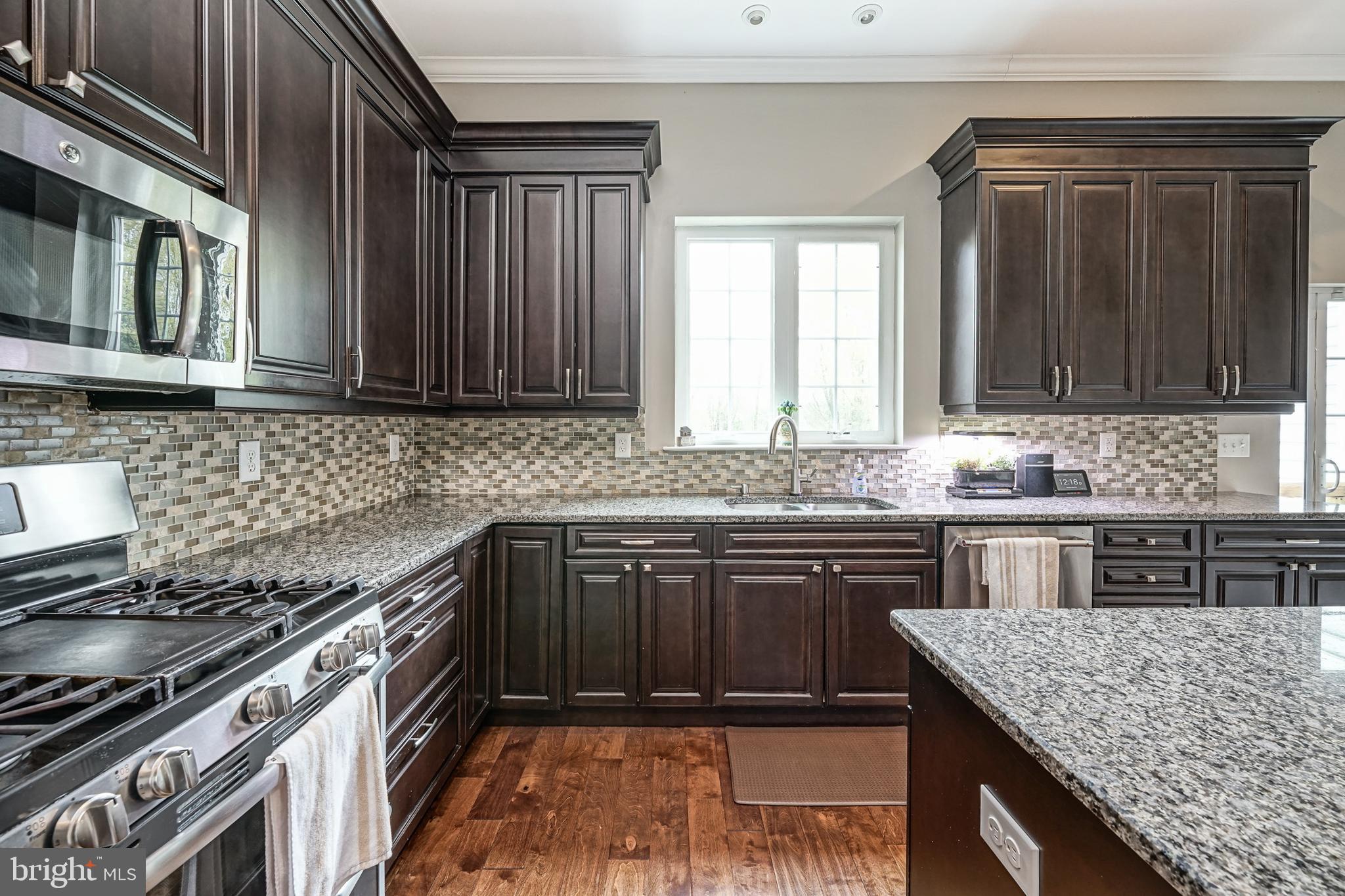 46 Quaker Road Mickleton, NJ 08056 - Photo 17 of 60 Eat-In Kitchen