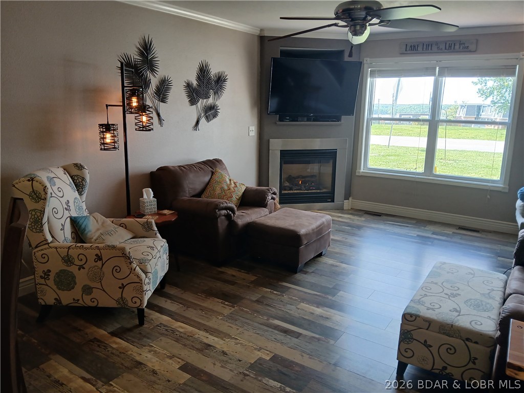 1106 Red Bud Road Osage Beach, MO 65065 - Photo 2 of 15