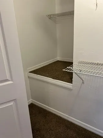 $1,700 | 5745 Southwest 10th Place, Gainesville, FL 32607