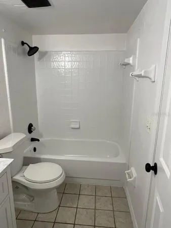 $1,700 | 5745 Southwest 10th Place, Gainesville, FL 32607