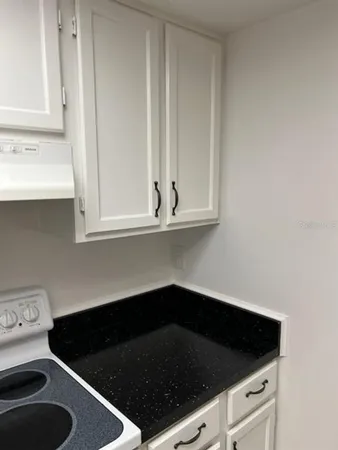 $1,700 | 5745 Southwest 10th Place, Gainesville, FL 32607