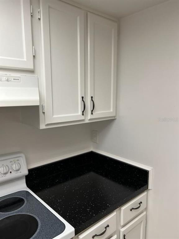 5745 Southwest 10th Place Gainesville, FL 32607 - Photo 6 of 28