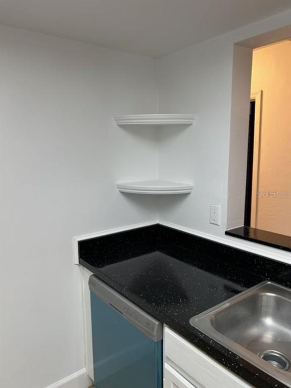 5745 Southwest 10th Place Gainesville, FL 32607 - Photo 7 of 28