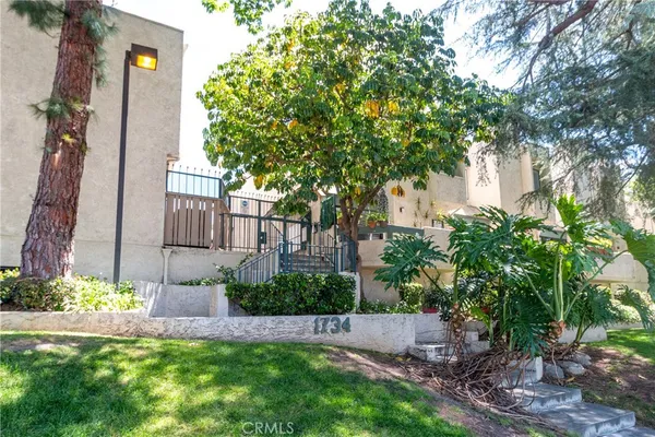 $774,999 | 1734 North Verdugo Road, Unit 23, Glendale, CA 91208