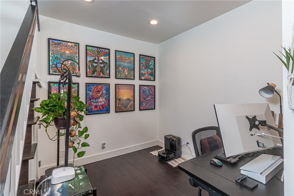 1734 North Verdugo Road, Unit 23 Glendale, CA 91208 - Photo 20 of 45