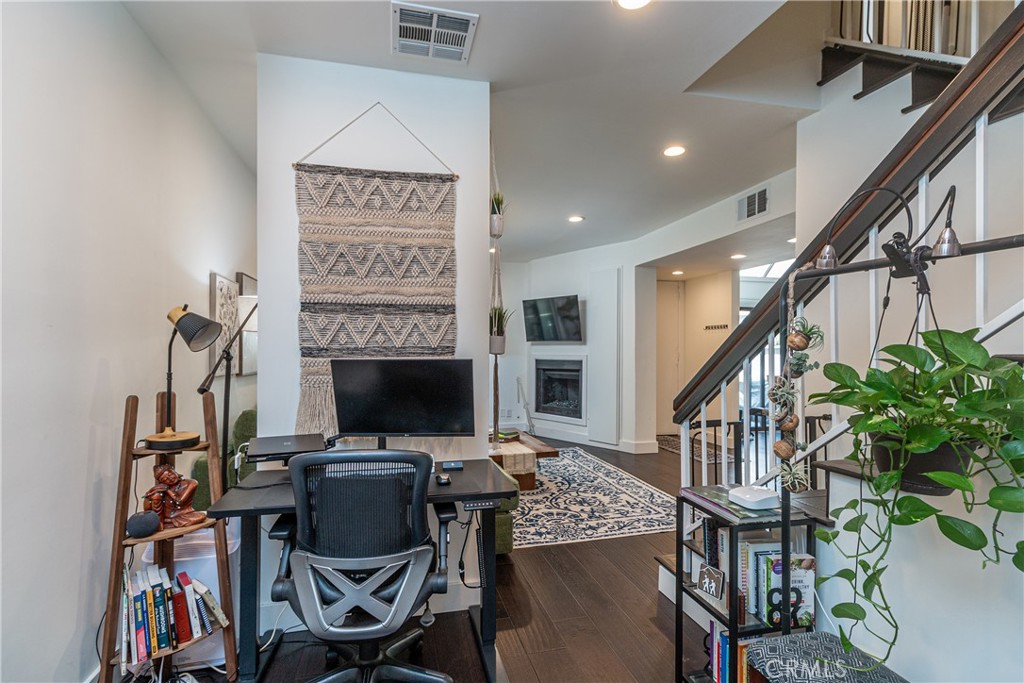 1734 North Verdugo Road, Unit 23 Glendale, CA 91208 - Photo 21 of 45
