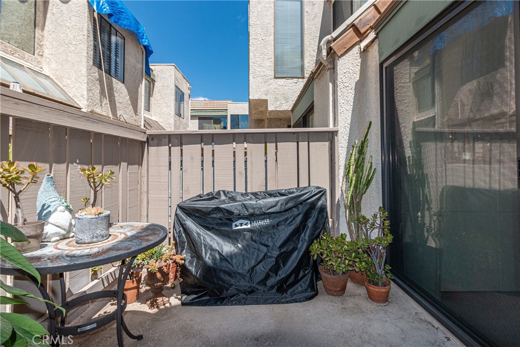 1734 North Verdugo Road, Unit 23 Glendale, CA 91208 - Photo 37 of 45