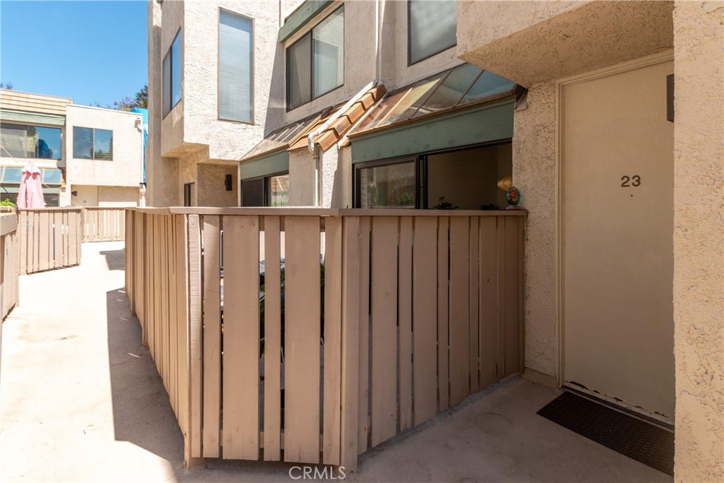 1734 North Verdugo Road, Unit 23 Glendale, CA 91208 - Photo 4 of 45