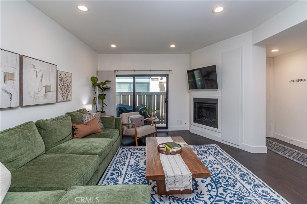 1734 North Verdugo Road, Unit 23 Glendale, CA 91208 - Photo 5 of 45