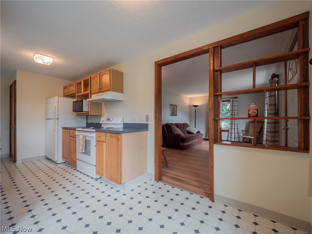 4117 Jaeger Road Lorain, OH 44053 - Photo 10 of 28 Gallery Image 10