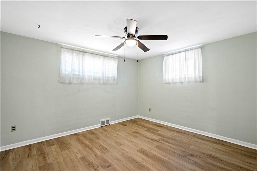 5330 Blossom Road Pittsburgh, PA 15236 - Photo 11 of 25 Gallery Image 11