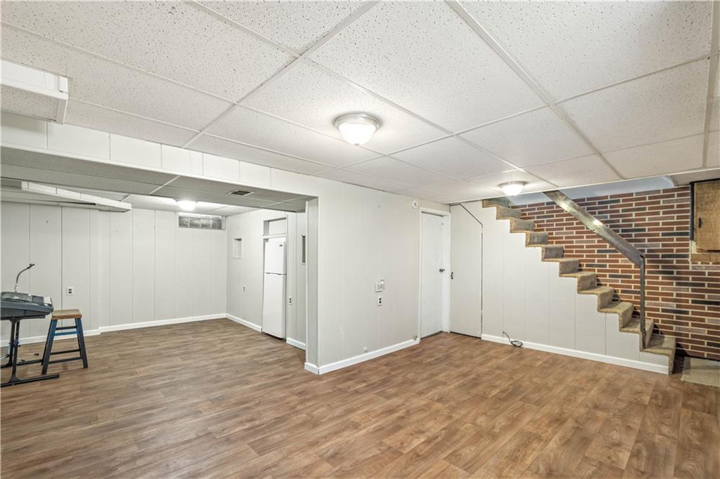5330 Blossom Road Pittsburgh, PA 15236 - Photo 20 of 25 Gallery Image 20