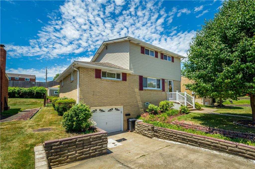 5330 Blossom Road Pittsburgh, PA 15236 - Photo 2 of 25 Gallery Image 2