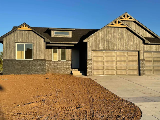 $373,500 | 1260 North Main Street, Goddard, KS 67052