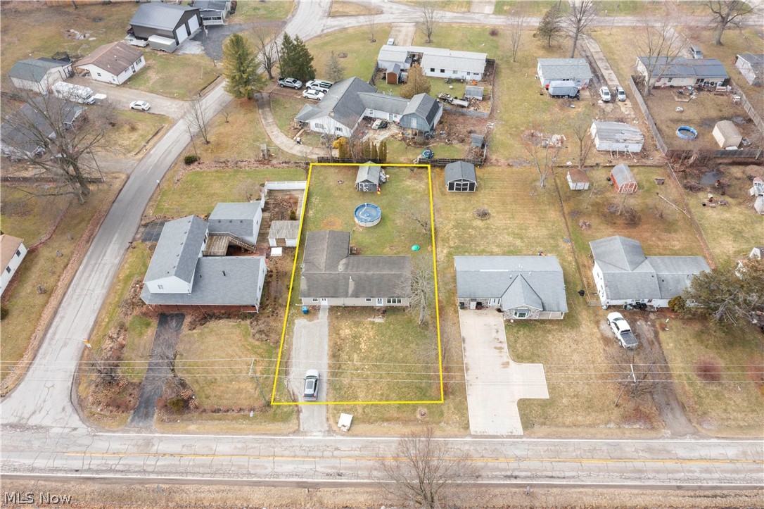 12452 Island Road Grafton, OH 44044 - Photo 35 of 39 Aerial view of residential area featuring property boundaries highlighted