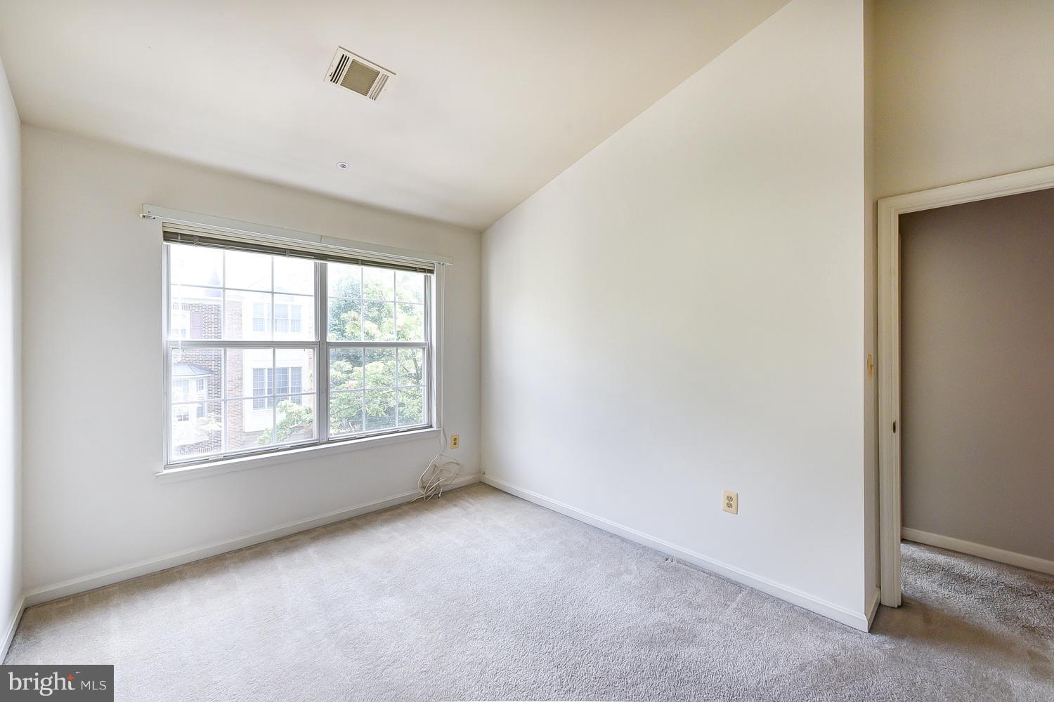 11220 Watermill Lane Silver Spring, MD 20902 - Photo 17 of 28 Bedroom