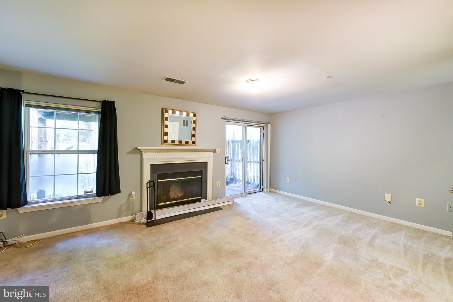 11220 Watermill Lane Silver Spring, MD 20902 - Photo 20 of 28 Family Room