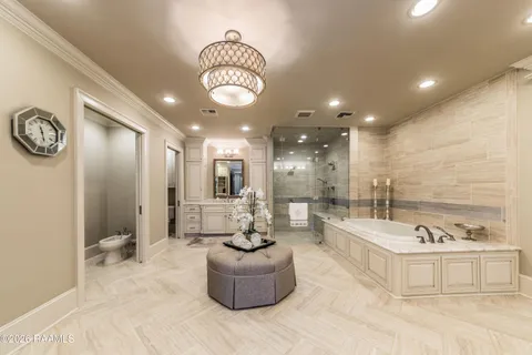 $3,050,000 | 100 Shannon Road, Lafayette, LA 70503