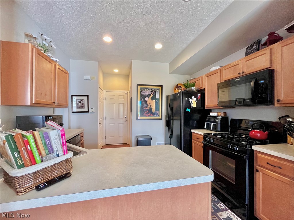 991 Croghan Way Akron, OH 44321 - Photo 4 of 25 View 2 of kitchen