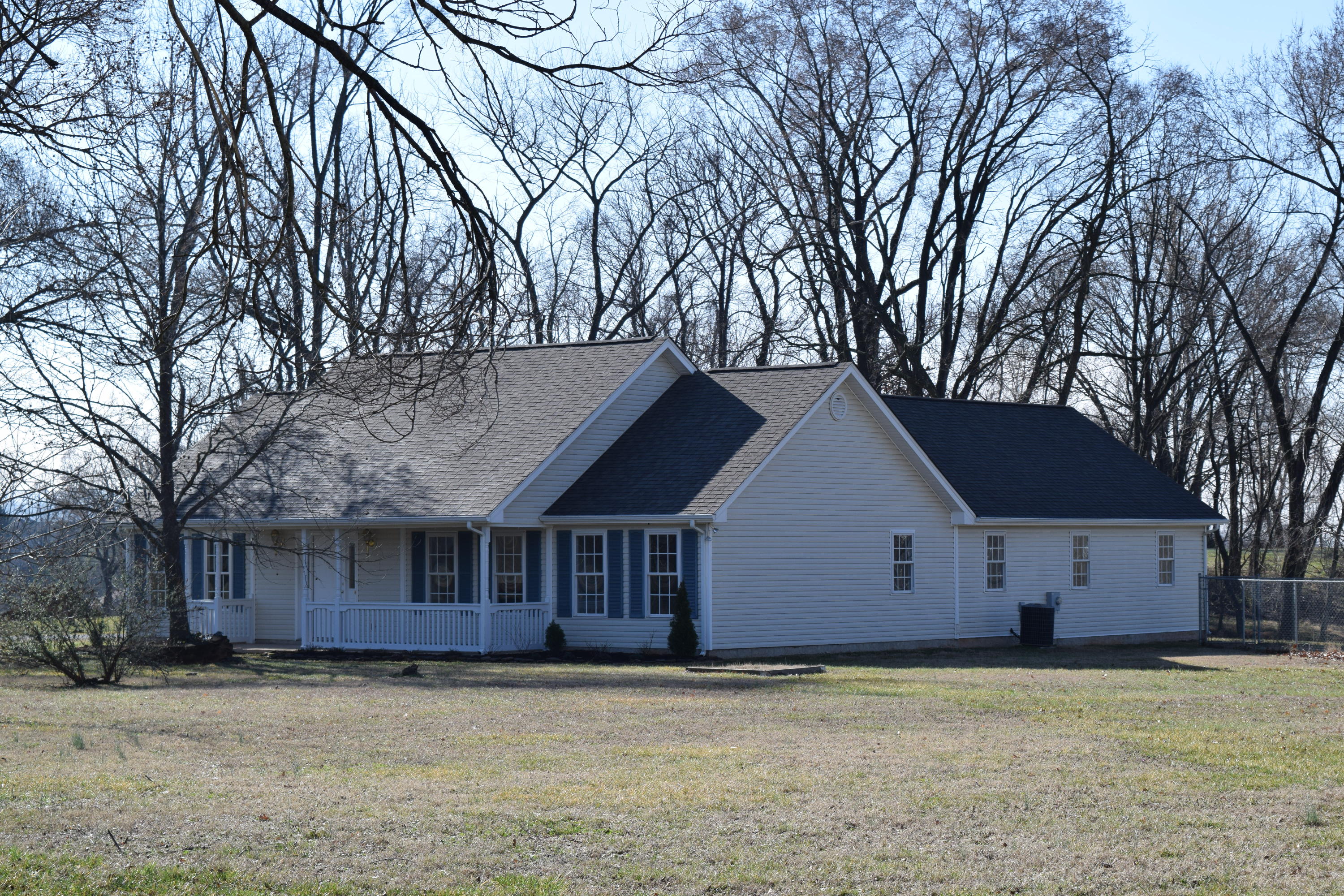 2440 Cannaday Road Northeast Roanoke, VA 24012 - Photo 1 of 2 Lots of square footage