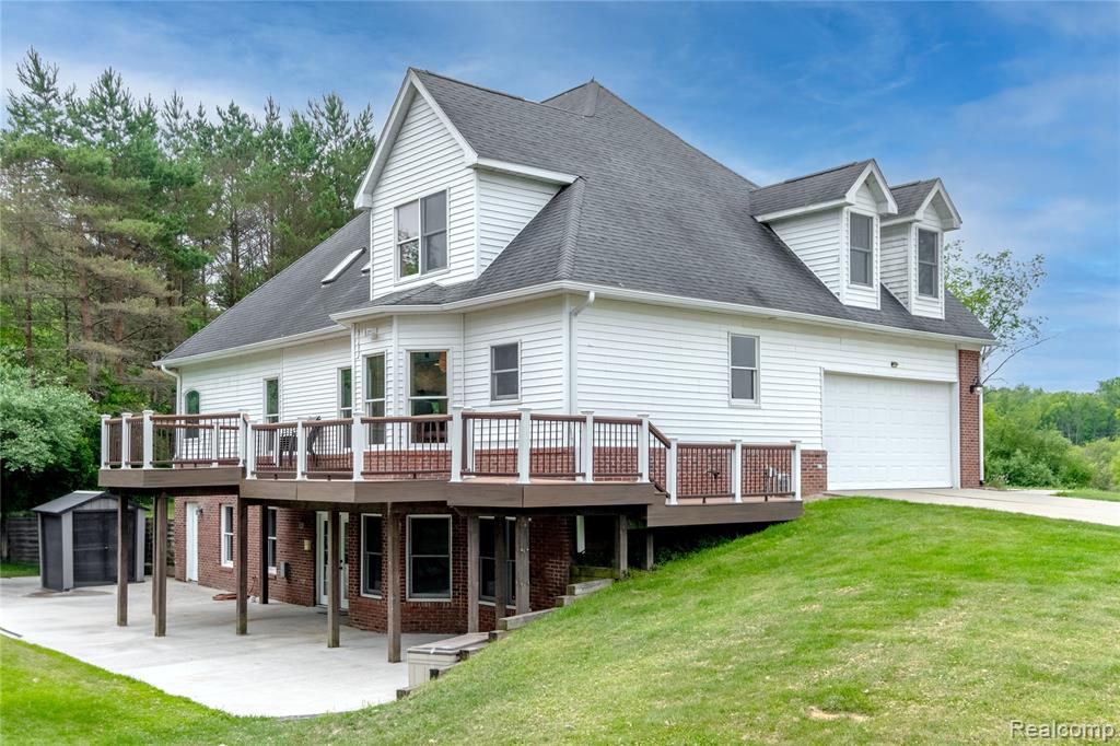 12462 Lillie Road Byron, MI 48418 - Photo 33 of 39