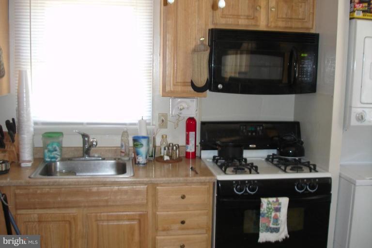 1501 Chivalry Court Rosedale, MD 21237 - Photo 3 of 10 Kitchen #2